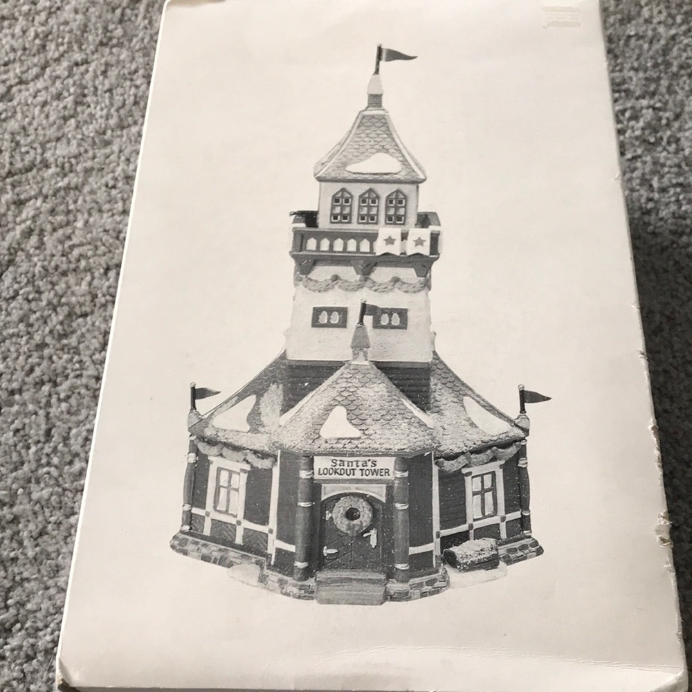 North Pole Santa’s lookout tower